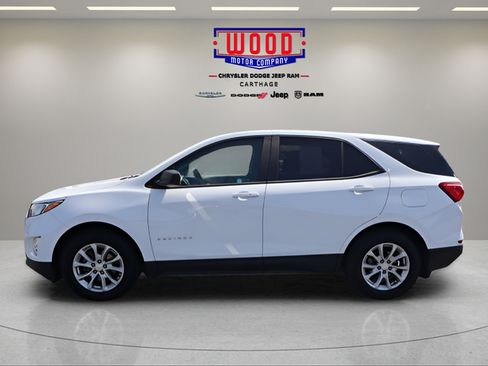 Used 2020 Chevrolet Equinox LS w/ LS Convenience Package FWD image 8