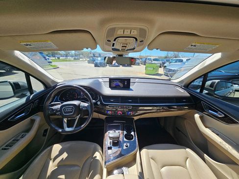 Used 2018 Audi Q7 3.0T Premium Plus AWD/4WD image 8