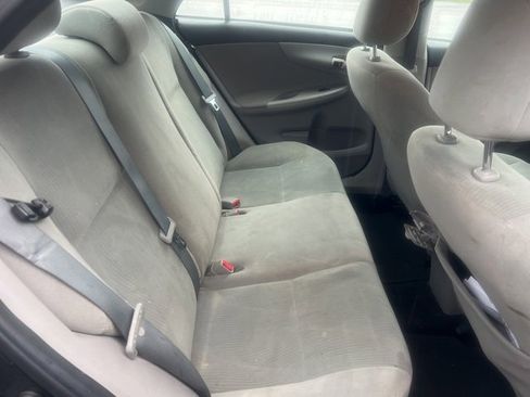 Used 2013 Toyota Corolla LE image 5