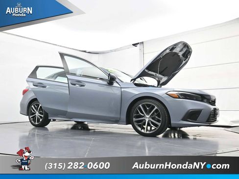 Used 2024 Honda Civic Touring image 30