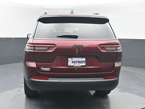 New 2026 Jeep Grand Cherokee L Limited w/ Limited Altitude Package AWD/4WD image 12