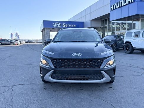 Used 2022 Hyundai Kona SEL w/ Convenience Package image 2