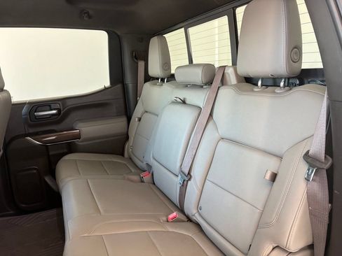 Used 2022 Chevrolet Silverado 1500 LT AWD/4WD image 34