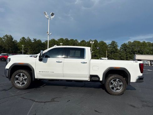 Used 2025 GMC Sierra 2500 SLT w/ SLT Premium Package AWD/4WD image 6