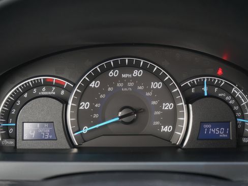 Used 2012 Toyota Camry XLE FWD image 26
