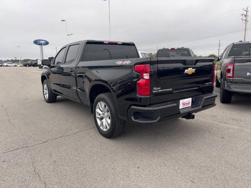 Used 2025 Chevrolet Silverado 1500 Custom image 6