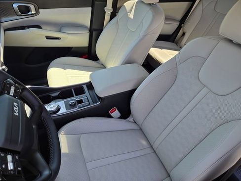 New 2026 Kia Sorento EX FWD image 17