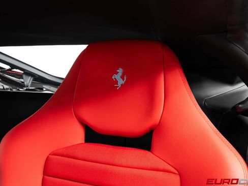 Used 2020 Ferrari 488 Pista Coupe RWD image 51
