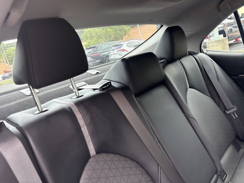 Used 2022 Toyota Camry XSE FWD image 21