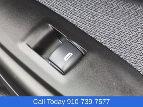 Used 2023 Chevrolet TrailBlazer LT FWD image 36