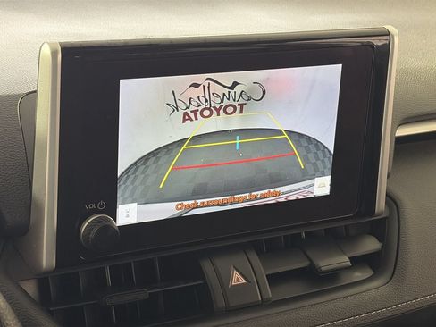 Used 2024 Toyota RAV4 LE FWD image 15