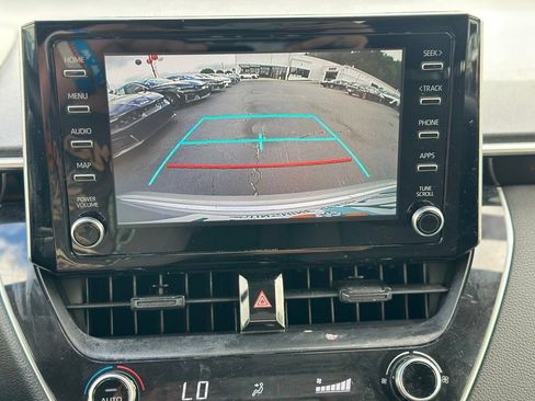 Used 2020 Toyota Corolla LE FWD image 6
