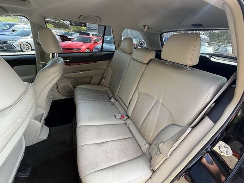 Used 2012 Subaru Outback 2.5i Limited AWD/4WD image 19