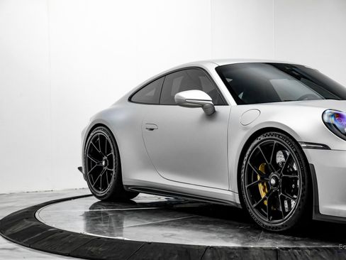 Used 2024 Porsche 911 GT3 image 24