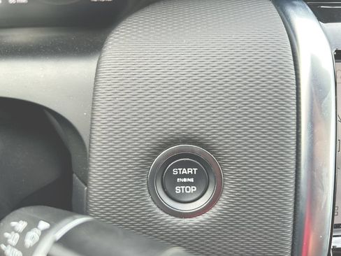 Used 2023 Land Rover Discovery Sport SE R-Dynamic AWD/4WD image 19