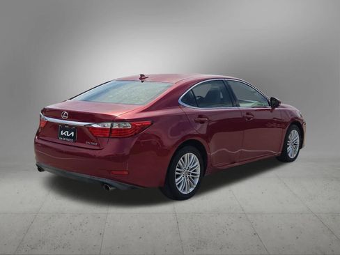 Used 2014 Lexus ES 350 w/ Luxury Package FWD image 6