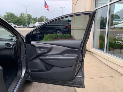 Used 2019 Nissan Murano SV AWD/4WD image 36