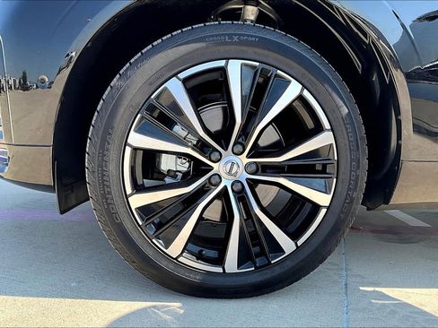 New 2026 Volvo XC60 B5 Plus w/ Protection Package Premier image 24