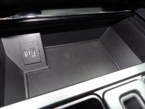 Used 2022 Ford F150 Lariat AWD/4WD image 33