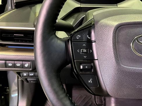 Used 2023 Toyota Prius Limited FWD image 11