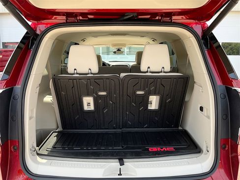 Used 2023 GMC Acadia Denali w/ Denali Technology Package image 27
