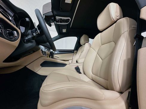 New 2026 Porsche Macan S image 5