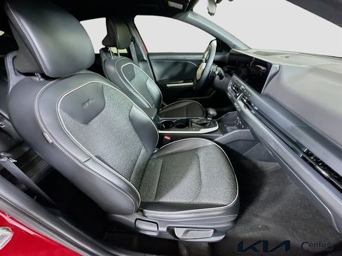 Certified 2025 Kia K4 GT-Line image 26