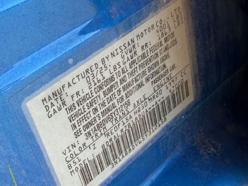 Used 2025 Nissan Sentra SR FWD image 23