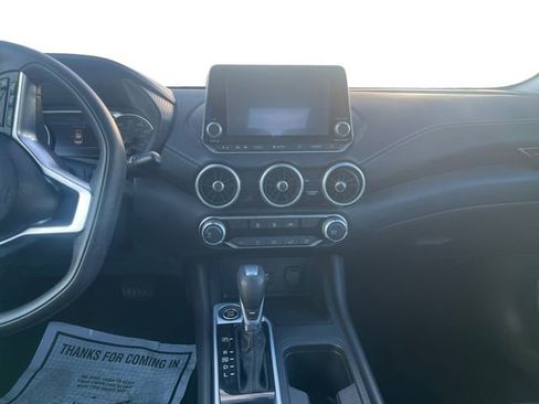 Used 2023 Nissan Sentra SV image 11