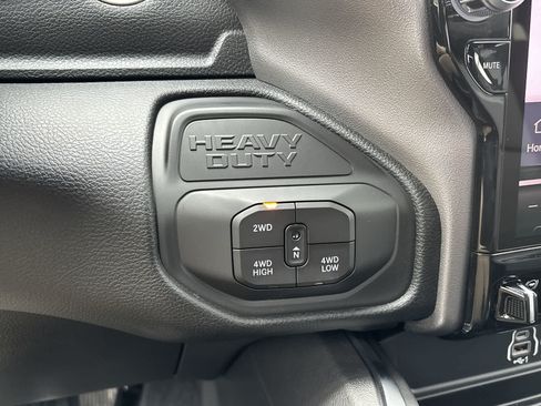 New 2026 RAM 3500 Laramie AWD/4WD image 25