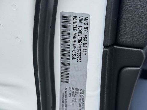 Used 2021 Jeep Grand Cherokee Limited w/ Quick Order Package 28K 80th AWD/4WD image 31