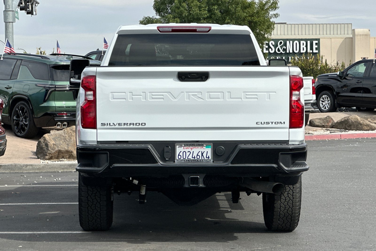 Used 2026 Chevrolet Silverado 2500 Custom w/ Custom Convenience Package RWD image 6