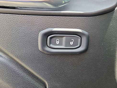 Used 2025 Jeep Wrangler Unlimited Sport S 4xe AWD/4WD image 18