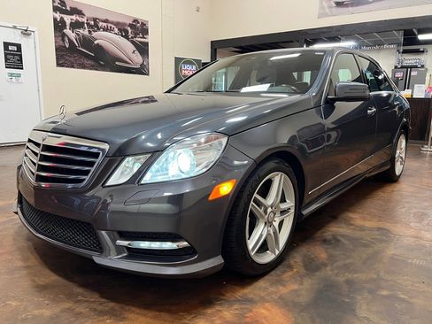 Used 2013 Mercedes-Benz E 350 Sedan image 5
