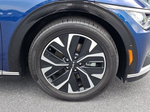 Used 2023 Kia EV6 Wind w/ Wind Technology Package AWD/4WD image 8