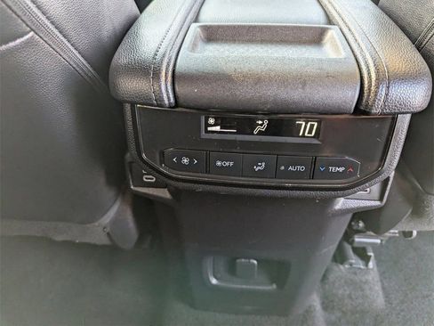 Used 2025 Toyota Grand Highlander XLE image 19