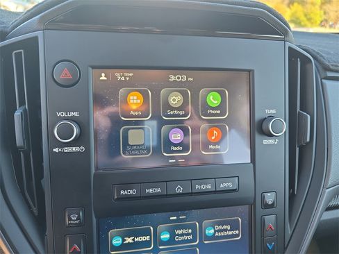 Used 2024 Subaru Crosstrek 2.0i w/ Crosstrek Mirror Package image 18