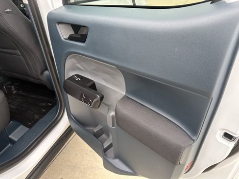 Used 2024 Ford Maverick XL FWD image 11
