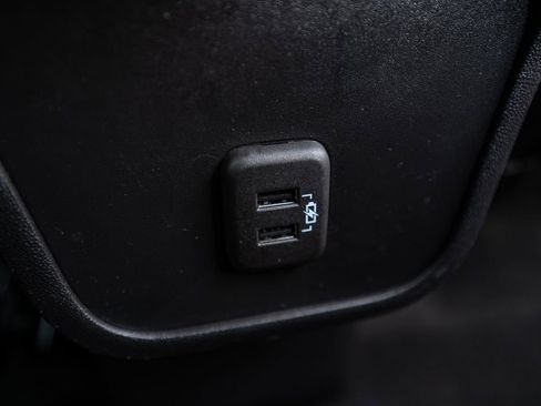 Used 2023 Chevrolet Equinox LT image 32