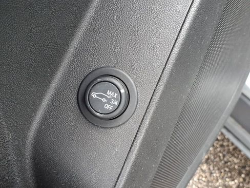 Certified 2023 Chevrolet Equinox LT FWD image 8