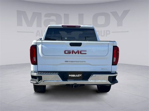 Used 2025 GMC Sierra 1500 SLT image 4