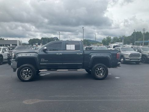 Used 2017 GMC Sierra 1500 SLT w/ Suspension Package, Off-Road AWD/4WD image 8