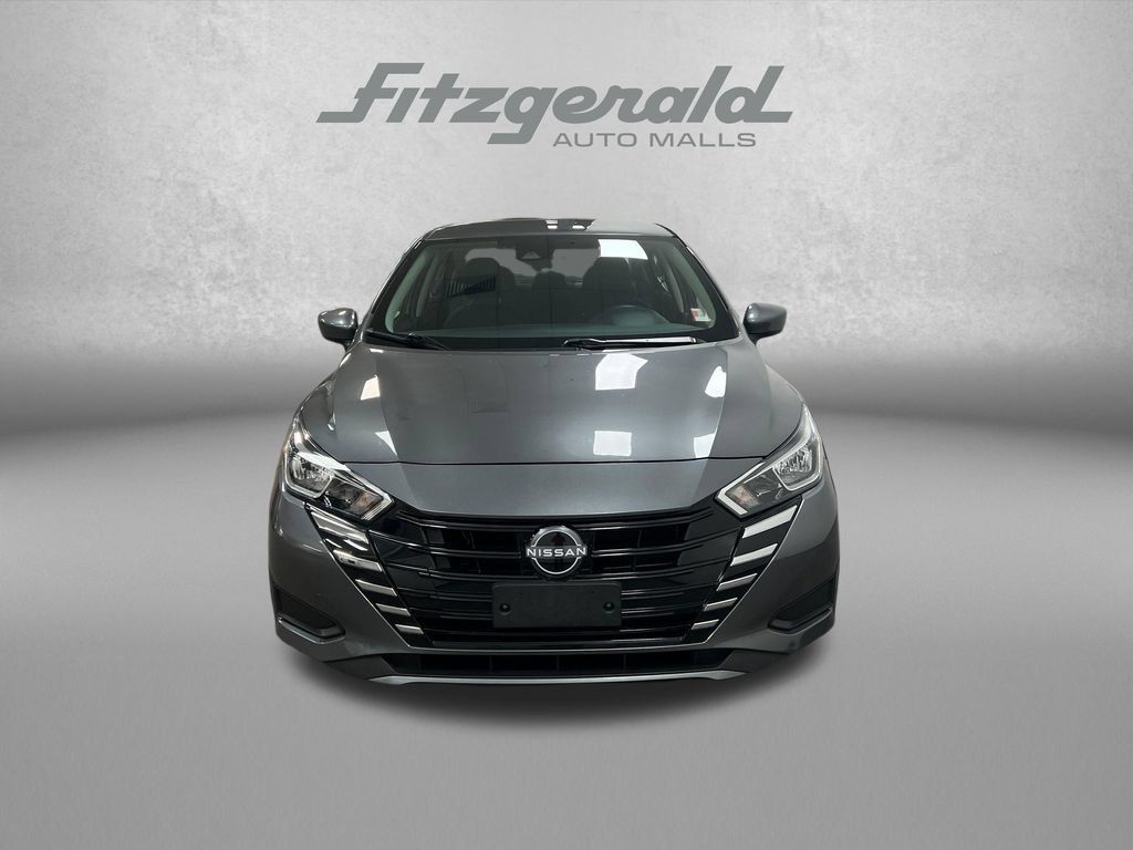 Used 2024 Nissan Versa SV FWD image 11
