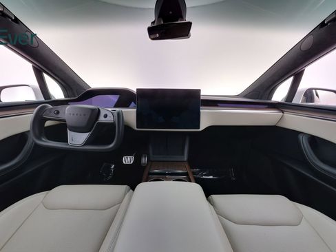Used 2023 Tesla Model X AWD/4WD image 26