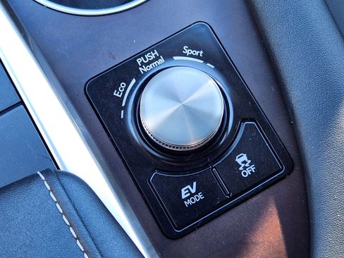 Used 2021 Lexus RX 450h AWD w/ Premium Package image 30