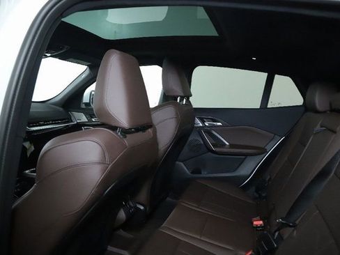 Certified 2025 BMW X2 xDrive28i w/ Premium Package image 15