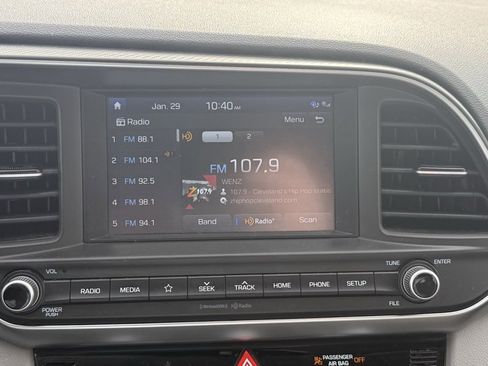 Used 2020 Hyundai Elantra Value Edition image 10