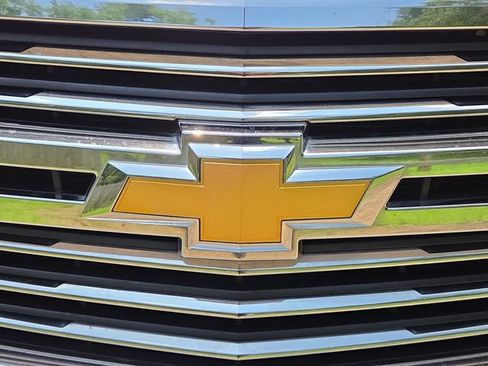 Used 2016 Chevrolet Suburban LTZ RWD image 33