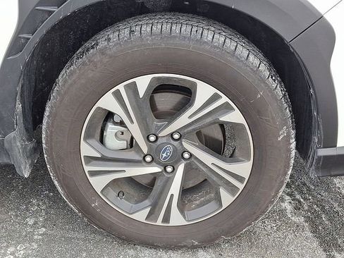 Used 2025 Subaru Crosstrek 2.0i Premium image 8