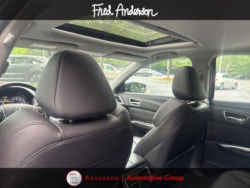 Used 2018 Acura TLX FWD image 11